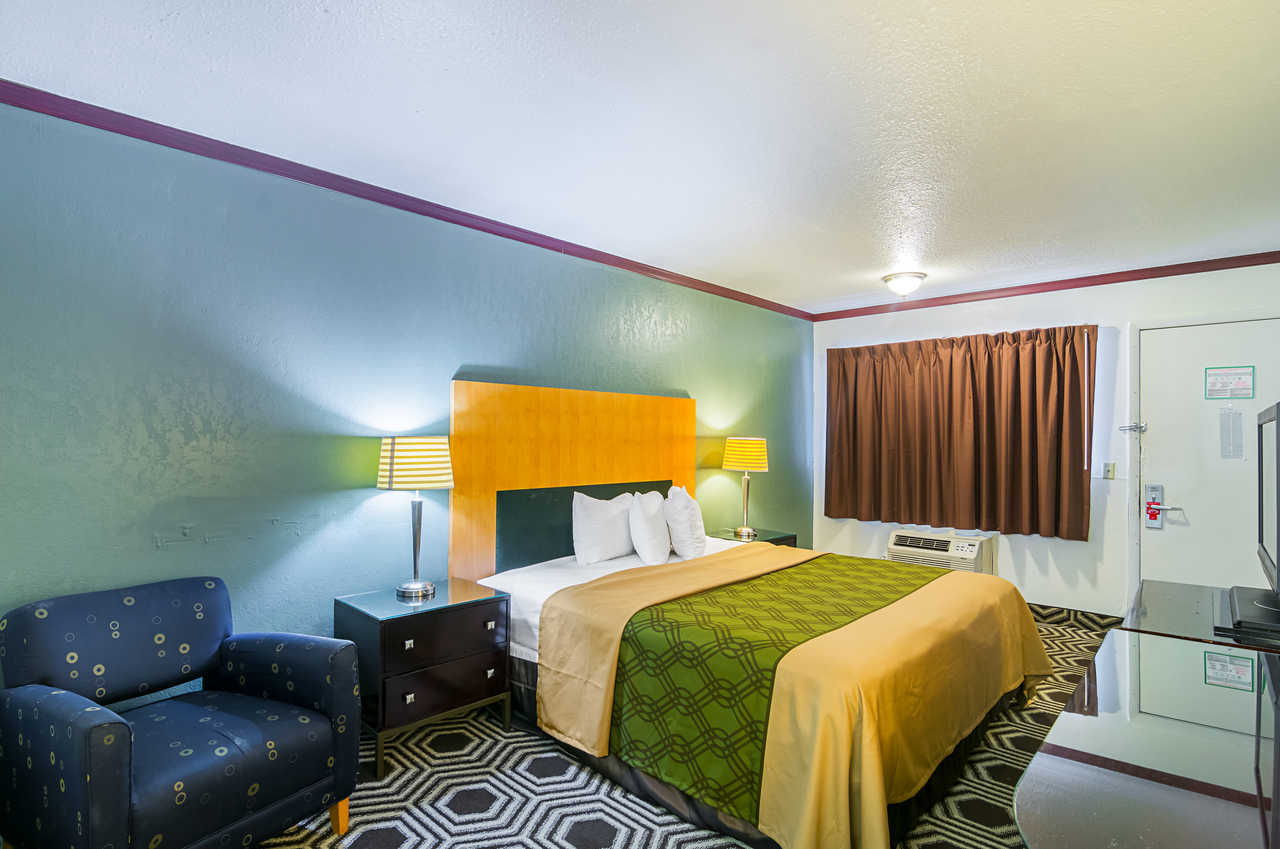 Econolodge Chicago Hotel *